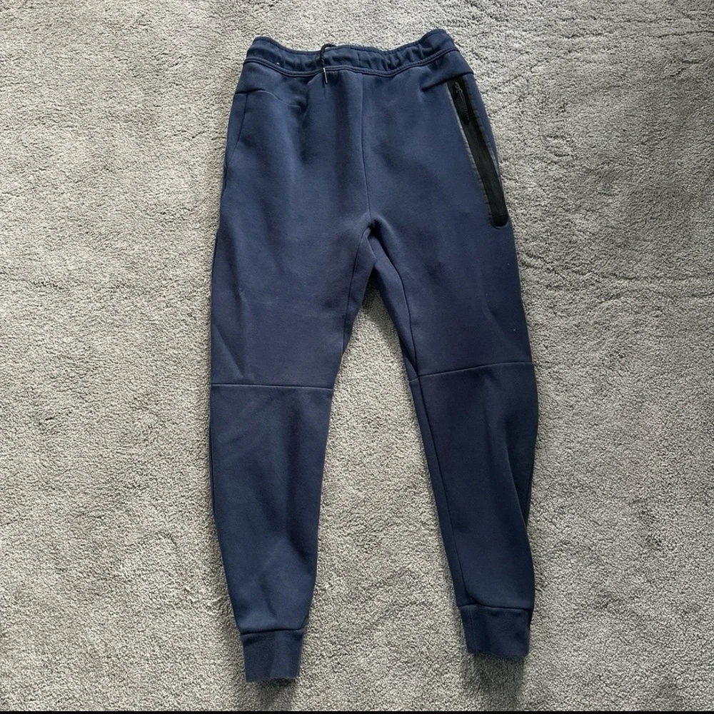 nike tech - Picture 5 of 9